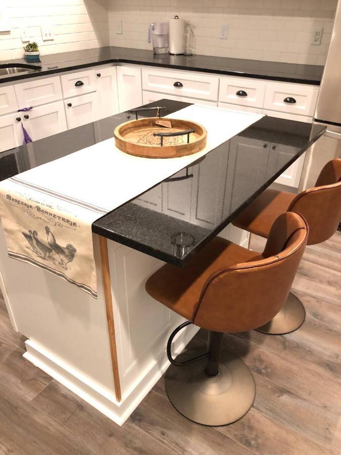 Recently Renovated Chic Durham Farmhouse Esterno foto
