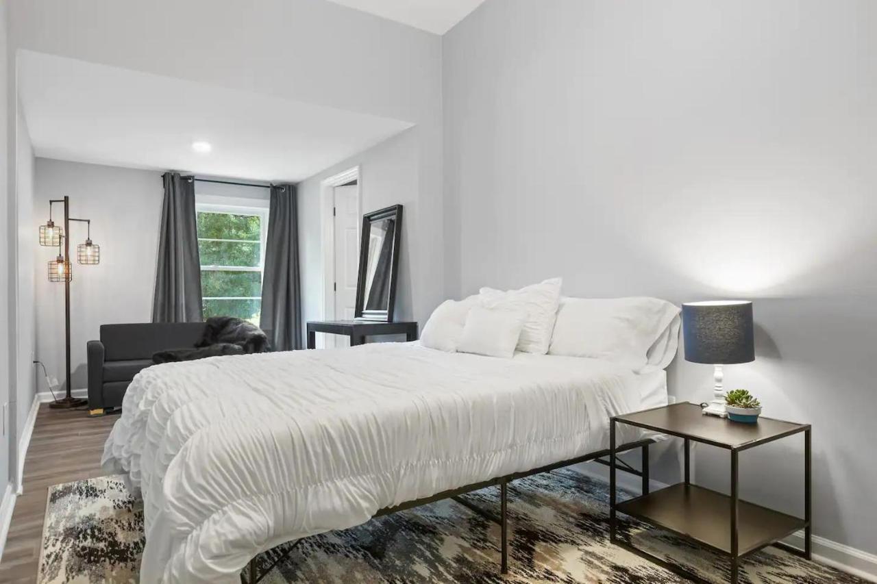 Recently Renovated Chic Durham Farmhouse Esterno foto